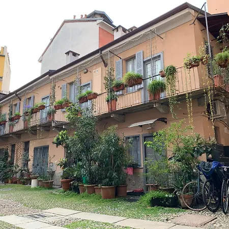 Bilocale Di Ringhiera In Corso Como/garibaldi Апартаменты *